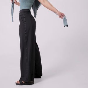 Athleta Nolita Wide Leg Pant